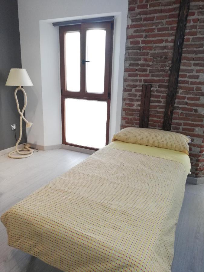 Apartment The Little House Sir Avila